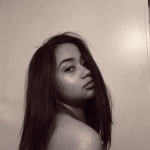 Meet your Posher, Gabriela